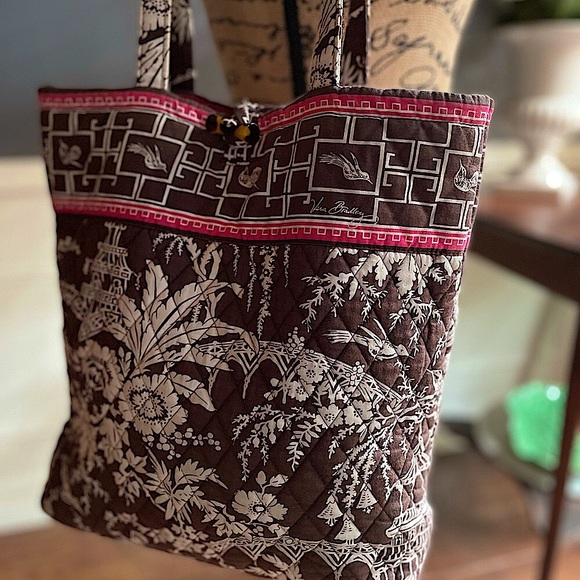 VERA BRADLEY  Large Tote in Brown Pink White Asian Inspired print with pink trim - Picture 7 of 16
